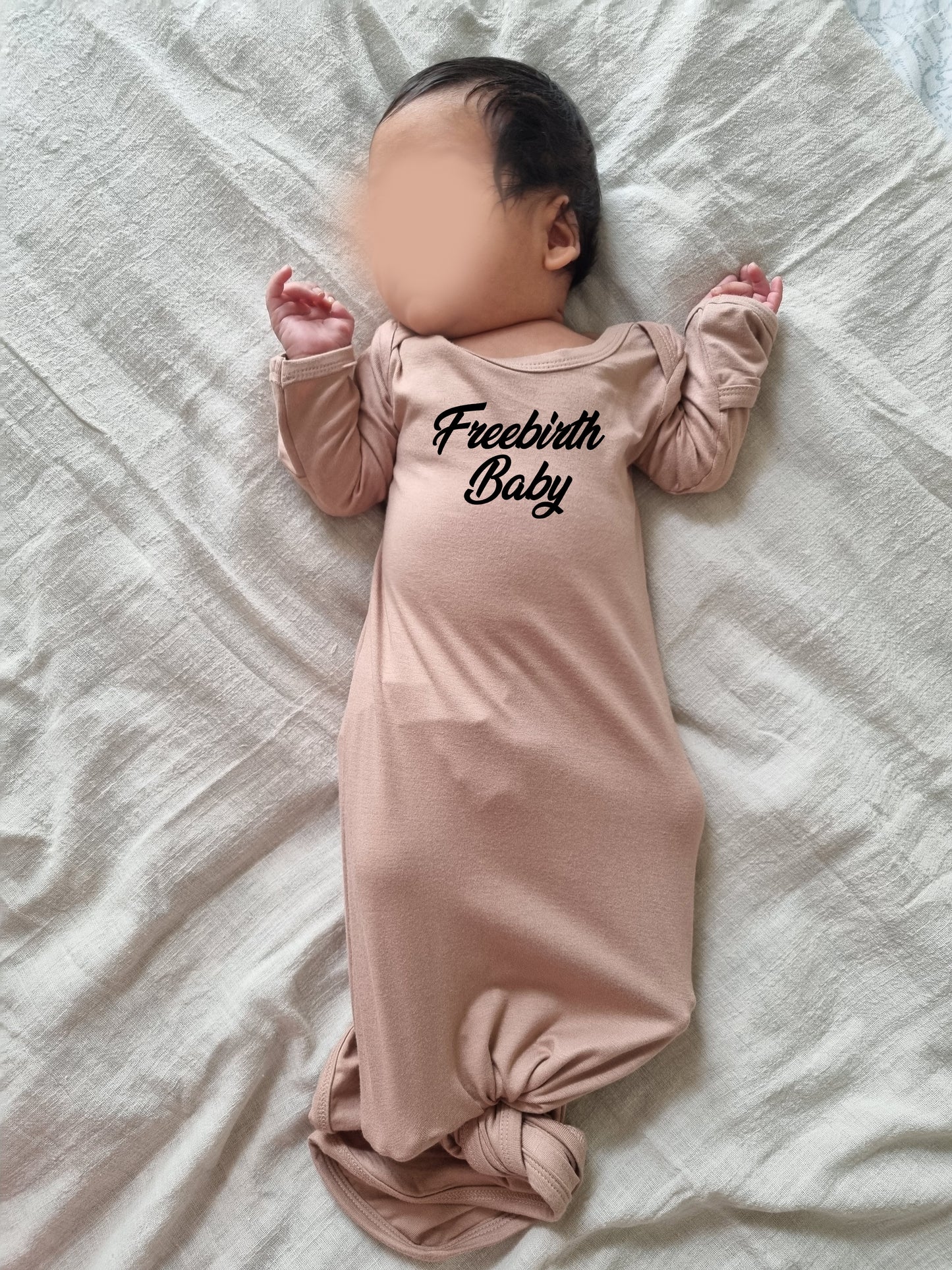 "Freebirth Baby" knotted sleep gown