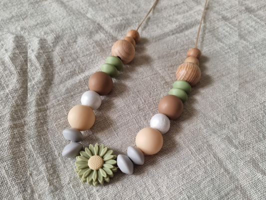 Green Flower Nursing Necklace